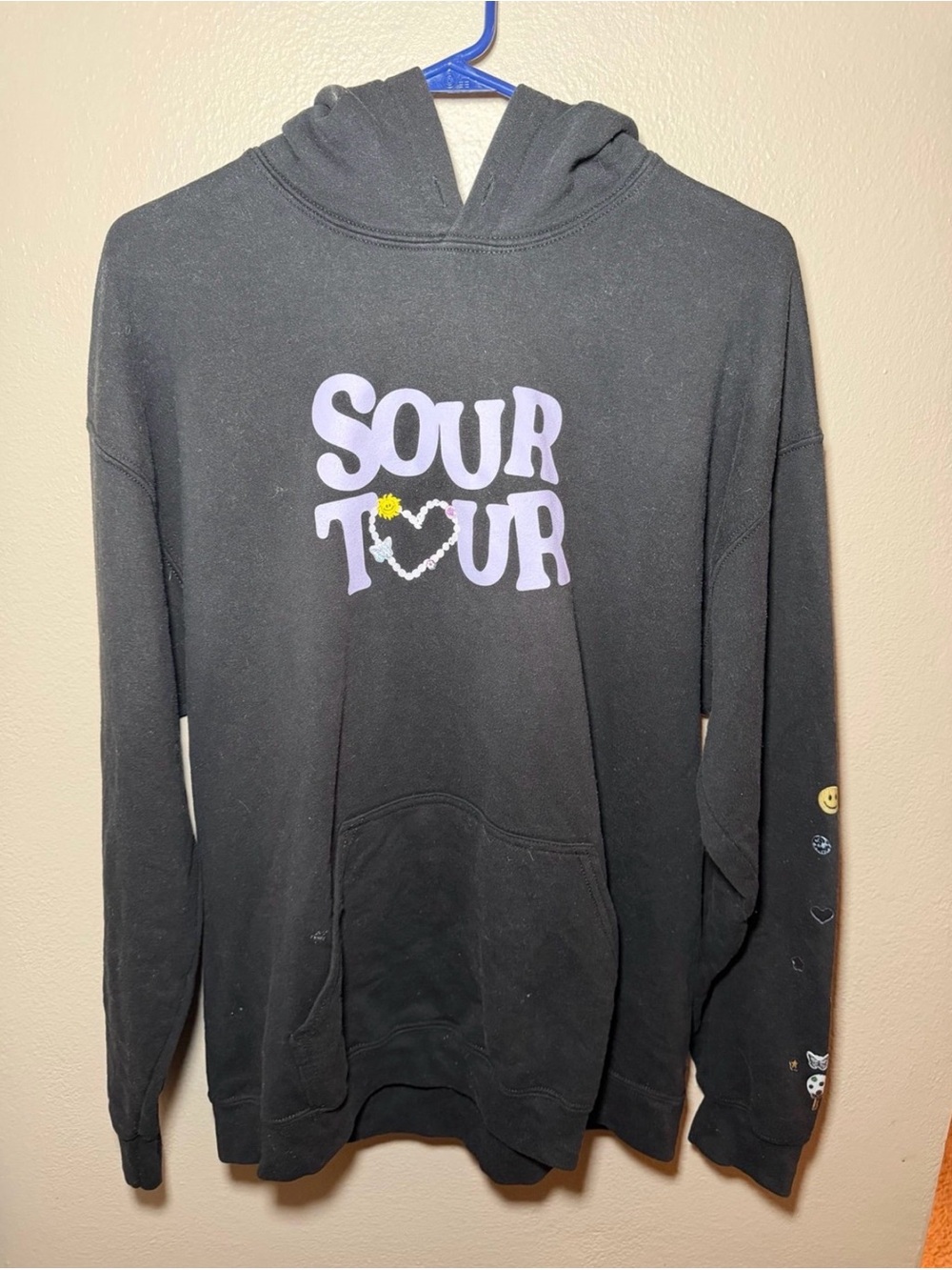 Olivia Rodrigo sour tour hoodie